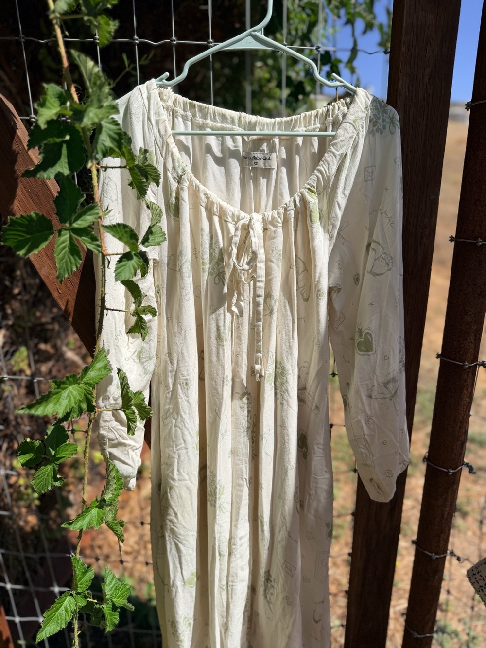 The Lullaby Club Cream Floral Peasant Dress
